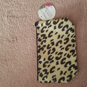 Leopard print cosmetic zipper pouch